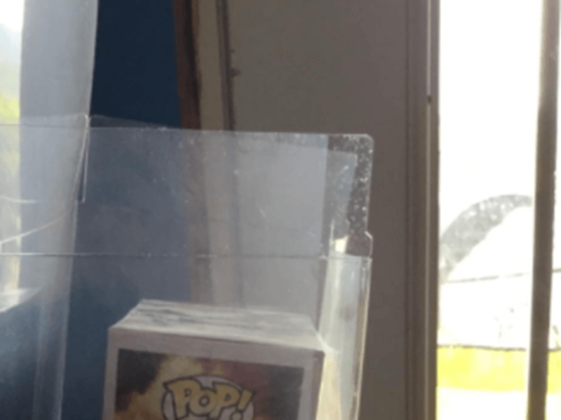 White spots on the surface of pop protector2 - Custom Transparent Packaging Manufacturer White spots on the surface of pop protector2