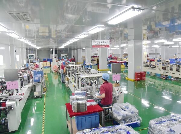 Laboratorio di formatura scatole in plastica trasparentehopProduttore di imballaggi trasparenti personalizzatirer clean room